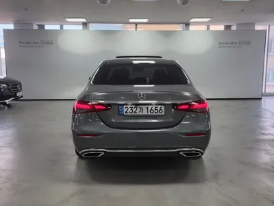 Mercedes-Benz E-Class 2021, 54353 км, за 23975.29 USD