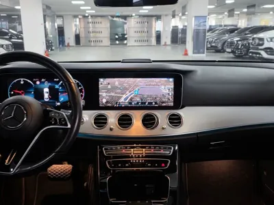 Mercedes-Benz E-Class 2021, 54353 км, за 23975.29 USD - фото 7