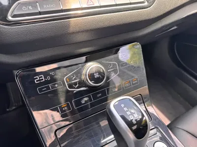 Hongqi Hongqi H5 2019, 82000 км, за 5725.29 USD - фото 17