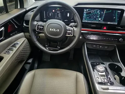 Kia Canival 2024, 14075 км, за 25993.5 USD - фото 7