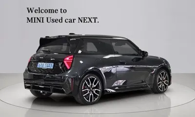 MINI Cooper 2025, 5689 км, за 28000.25 USD