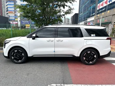 Kia Canival 2024, 21000 км, за 17424.66 USD