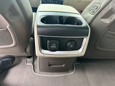 Kia Canival 2024, 21000 км, за 17303.4 USD - фото 18