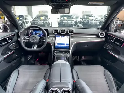 Mercedes-Benz C-Class 2021, 48000 км, за 17054.86 USD