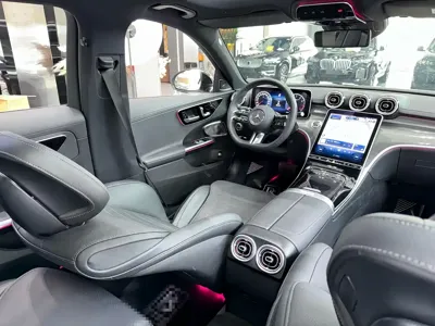 Mercedes-Benz C-Class 2021, 48000 км, за 17054.86 USD