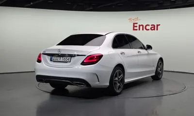 Mercedes-Benz C-Class 2021, 69110 км, за 17068.41 USD