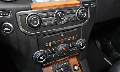 Land Rover Discovery 2015, 168724 км, за 11093.61 USD - фото 16