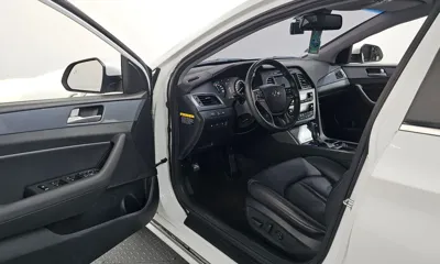 Hyundai Sonata 2016, 87586 км, за 7811.47 USD - фото 10