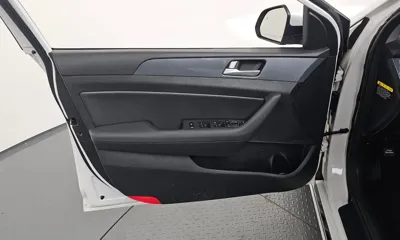 Hyundai Sonata 2016, 87586 км, за 7811.47 USD - фото 24