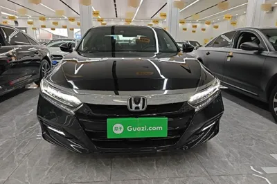 Honda Accord 2018, 63700 км, за 14473 USD