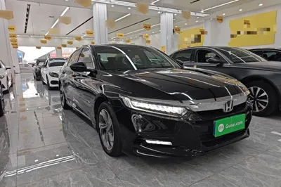 Honda Accord 2018, 63700 км, за 14473 USD