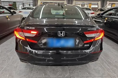 Honda Accord 2018, 63700 км, за 14473 USD