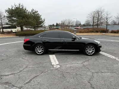 Hyundai Equus 2012, 226664 км, за 2822.63 USD