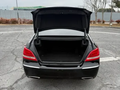 Hyundai Equus 2012, 226664 км, за 2822.63 USD
