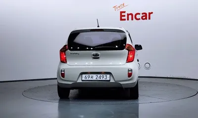 Kia Morning 2015, 92094 км, за 2953.92 USD