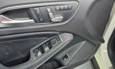 Mercedes-Benz GLA-Class 2019, 42999 км, за 12472.1 USD - фото 15