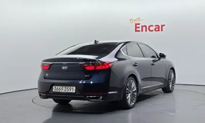 Kia K7 2018, 160435 км, за 7680.19 USD