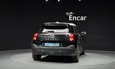 MINI Aceman