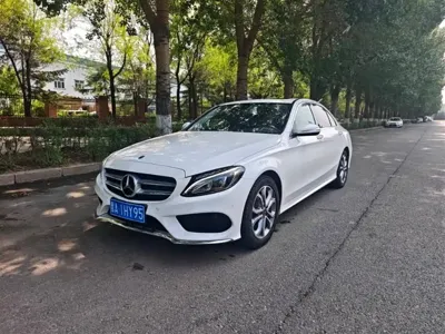 Mercedes-Benz C-Class · 2018 год