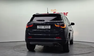 Jeep Compass 2018, 57366 км, за 9051.24 USD