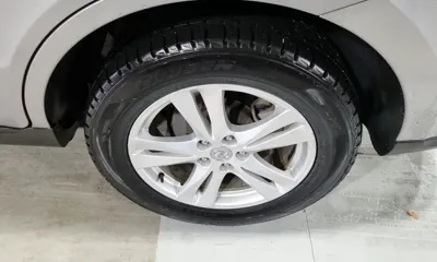 Hyundai Santafe 2011, 246000 км, за 1682.52 USD