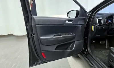 Kia Sportage 2019, 90217 км, за 9902.29 USD - фото 24