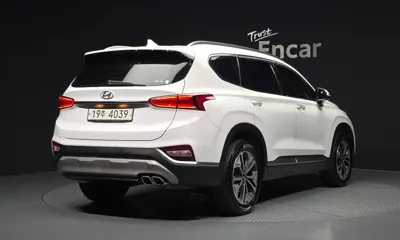 Hyundai Santafe 2019, 114932 км, за 10634.11 USD