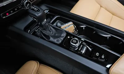 Volvo XC60 2019, 115630 км, за 15426.02 USD - фото 9