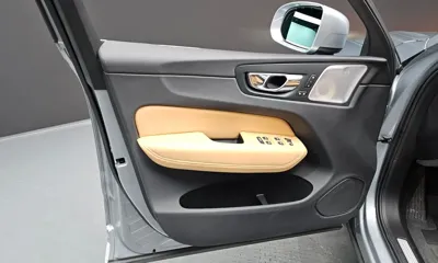 Volvo XC60 2019, 115630 км, за 15426.02 USD - фото 24