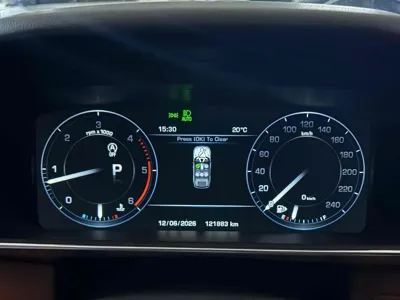 Land Rover Range Rover Sport 2015, 121883 км, за 14966.52 USD - фото 8