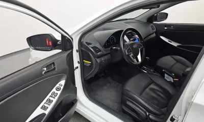 Hyundai Accent 2014, 13119 км, за 4529.34 USD