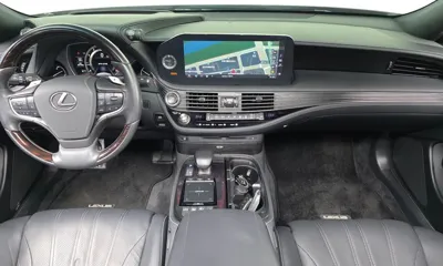 Lexus LS