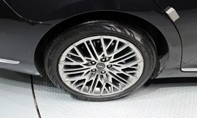 Genesis G90 2021, 224495 км, за 14434.82 USD