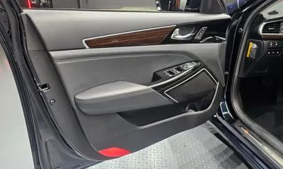 Kia K7 2018, 65385 км, за 9846.4 USD - фото 24