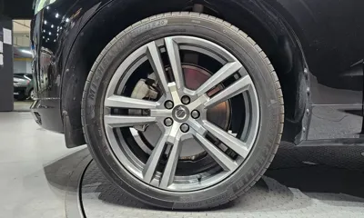 Volvo XC60 2021, 33688 км, за 25265.34 USD