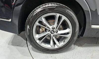 Hyundai Santafe 2019, 93947 км, за 12487.61 USD