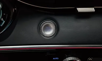 Genesis GV70 2021, 75127 км, за 25272.42 USD - фото 32