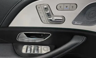 Mercedes-Benz GLE-Class 2021, 80987 км, за 37900.67 USD - фото 12