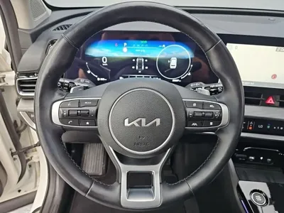 Kia Sportage 2023, 53985 км, за 18051.73 USD - фото 9