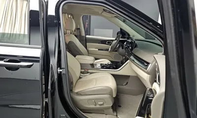 Kia Canival 2023, 45263 км, за 26847.84 USD - фото 11