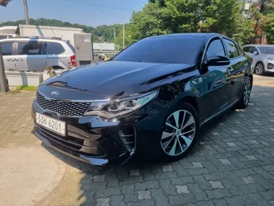 Kia K5 · 2018 год