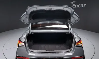 Hyundai Avante 2025, 17080 км, за 18359.16 USD - фото 20