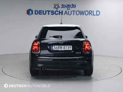 MINI Cooper 2023, 25093 км, за 15276.6 USD