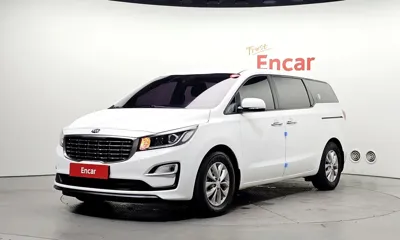 Kia Canival · 2020 год