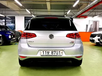 Volkswagen Golf 2014, 140288 км, за 4955.4 USD