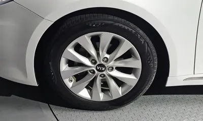 Kia K5 2016, 123539 км, за 5795.4 USD