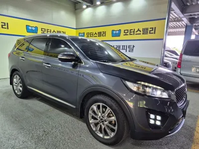 Kia Sorento 2016, 140000 км, за 7548.9 USD
