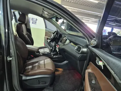 Kia Sorento 2016, 140000 км, за 7548.9 USD - фото 16