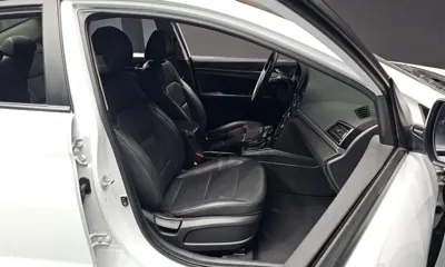 Hyundai Avante 2017, 92452 км, за 6435.67 USD - фото 10