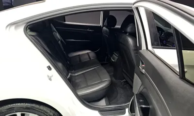 Hyundai Avante 2017, 92452 км, за 6435.67 USD - фото 11